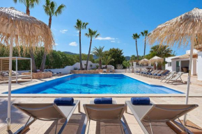 Luxury 6 Bedroom Villa with Country Views, Ibiza Villa 1033